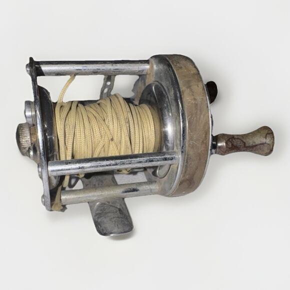 Wards 60-6326 Model 60 Sport King Number Bait Casting Fishing Reel - Picture 4 of 4